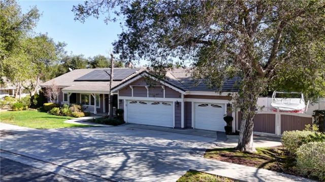 9734 Kentland, Chatsworth, CA 91311