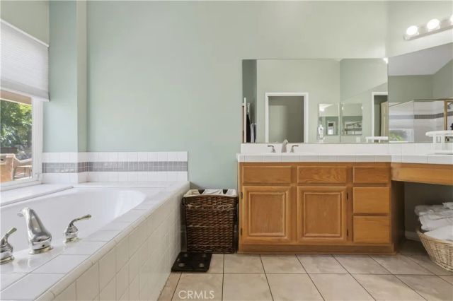 9734 Kentland, Chatsworth, CA 91311