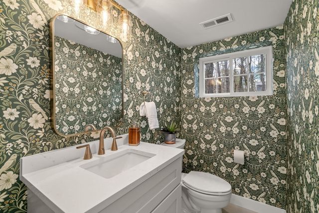 59 Tanbark Rd, Sudbury, MA 01776