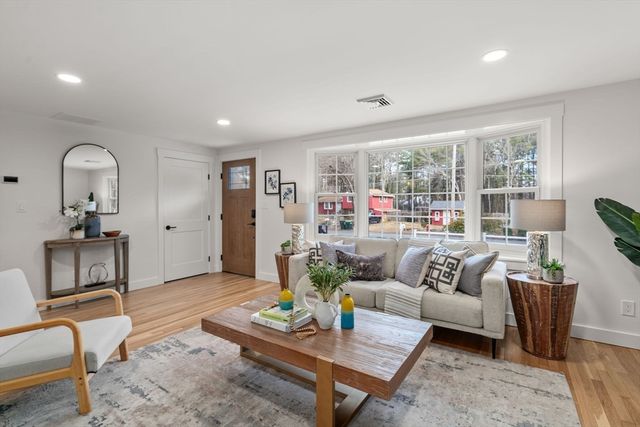 59 Tanbark Rd, Sudbury, MA 01776