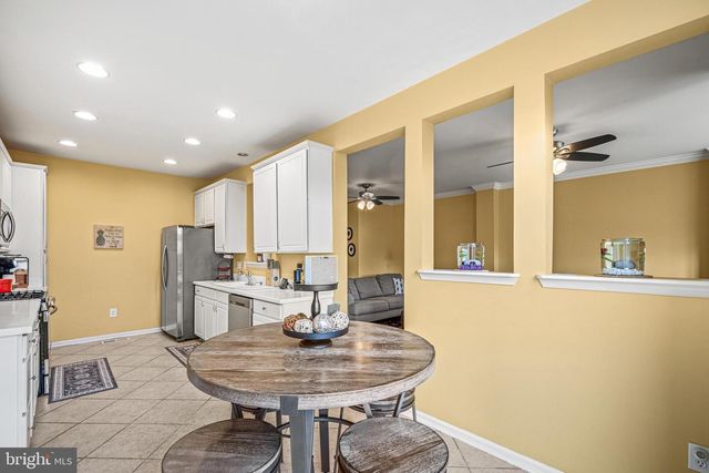 5905 IVY LEAGUE DR, Baltimore, MD 21228