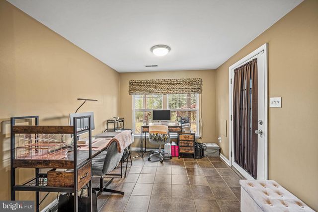 5905 IVY LEAGUE DR, Baltimore, MD 21228