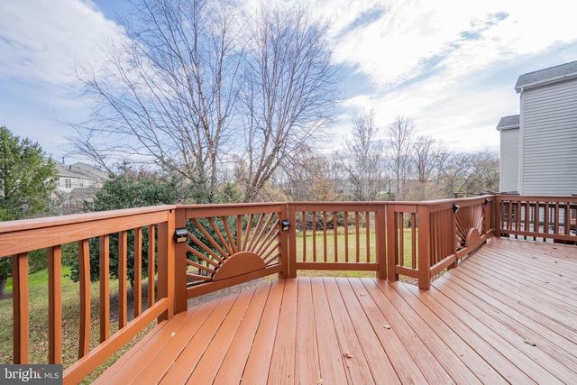 5905 IVY LEAGUE DR, Baltimore, MD 21228