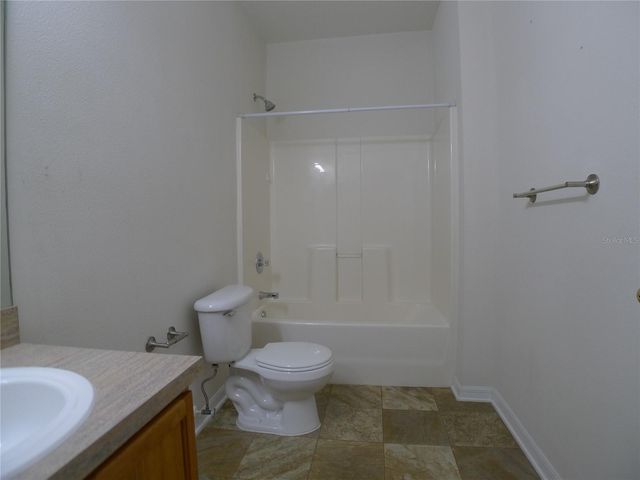 6829 LAKE EAGLEBROOKE DRIVE, Lakeland, FL 33813