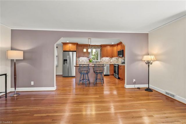 1633 Pembroke Avenue, Winston-salem, NC 27103