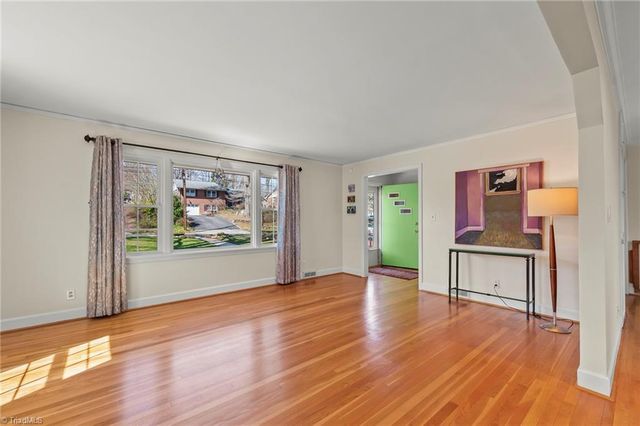 1633 Pembroke Avenue, Winston-salem, NC 27103