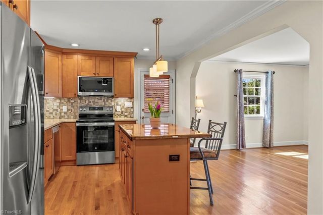 1633 Pembroke Avenue, Winston-salem, NC 27103