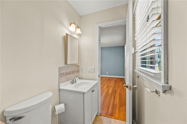 1633 Pembroke Avenue, Winston-salem, NC 27103