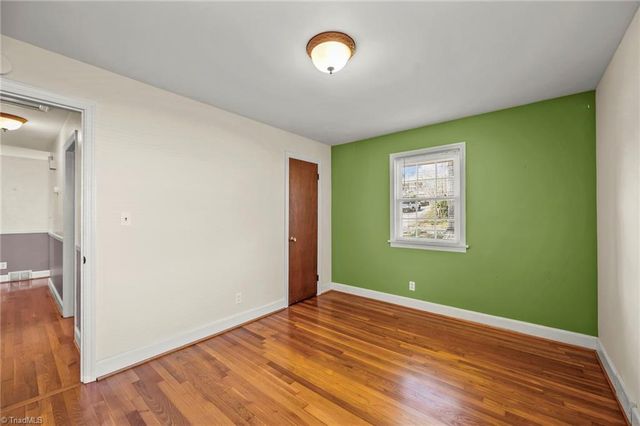 1633 Pembroke Avenue, Winston-salem, NC 27103