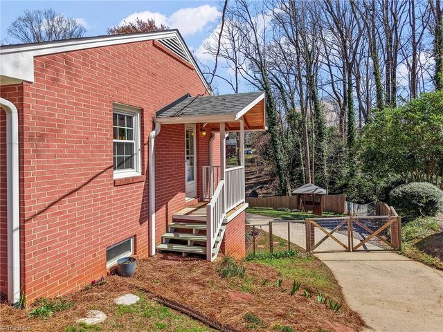 1633 Pembroke Avenue, Winston-salem, NC 27103