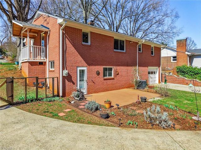 1633 Pembroke Avenue, Winston-salem, NC 27103