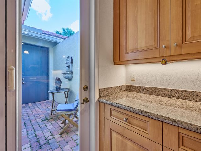 6955 Fabiano Circle, Boynton Beach, FL 33437