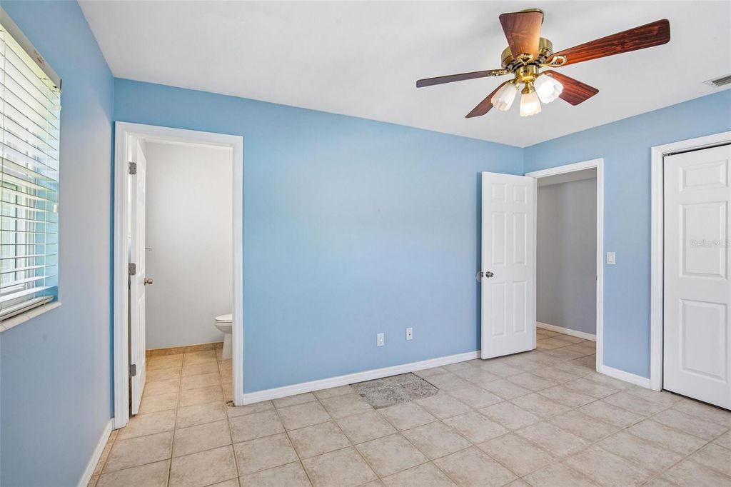 Image 18 of property listing at 6424 ELDORADO DRIVE, Tampa, FL 33615