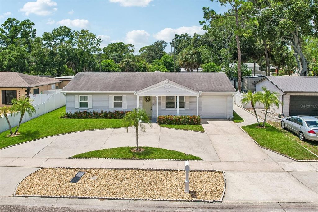 Image 31 of property listing at 6424 ELDORADO DRIVE, Tampa, FL 33615