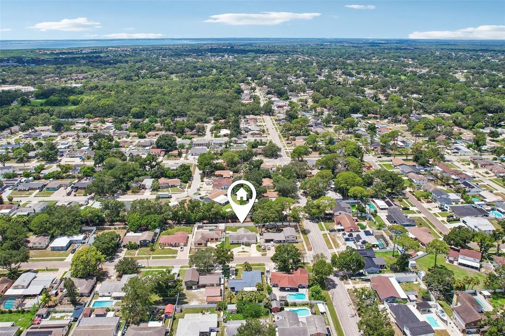 Image 36 of property listing at 6424 ELDORADO DRIVE, Tampa, FL 33615