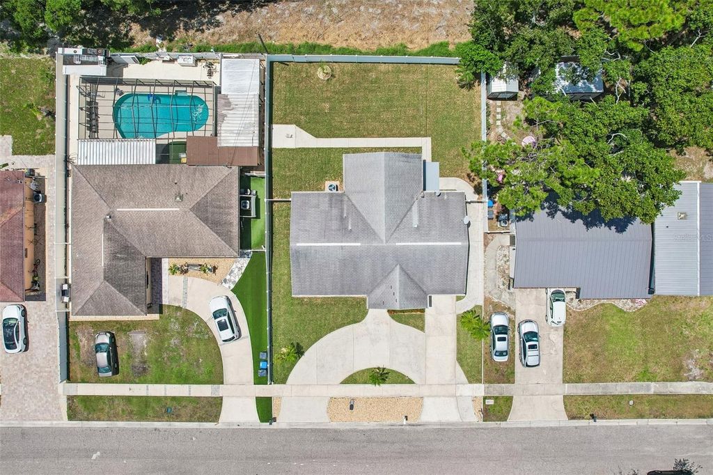 Image 39 of property listing at 6424 ELDORADO DRIVE, Tampa, FL 33615