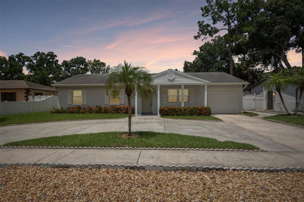 Image 42 of property listing at 6424 ELDORADO DRIVE, Tampa, FL 33615