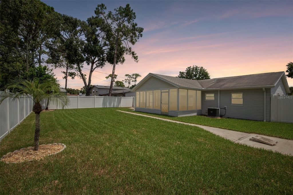 Image 43 of property listing at 6424 ELDORADO DRIVE, Tampa, FL 33615