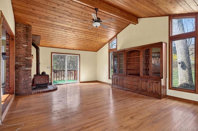 11 Kent Road, Airmont, NY 10952