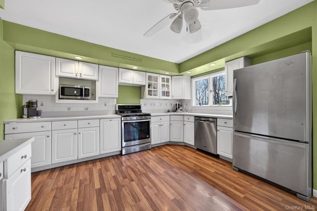 11 Kent Road, Airmont, NY 10952