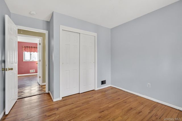 11 Kent Road, Airmont, NY 10952