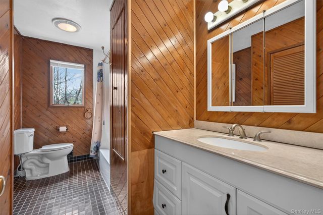 11 Kent Road, Airmont, NY 10952