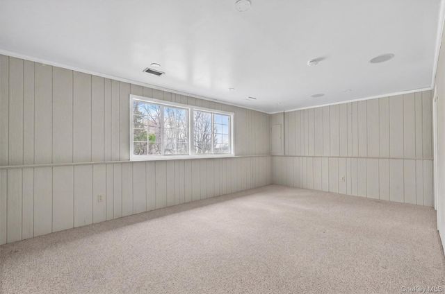 11 Kent Road, Airmont, NY 10952