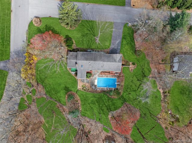 11 Kent Road, Airmont, NY 10952