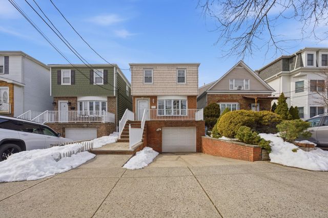 141 KENNEDY BLVD, Bayonne, NJ 07002