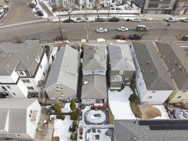 141 KENNEDY BLVD, Bayonne, NJ 07002