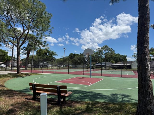 133 SABAL COURT B, Oldsmar, FL 34677