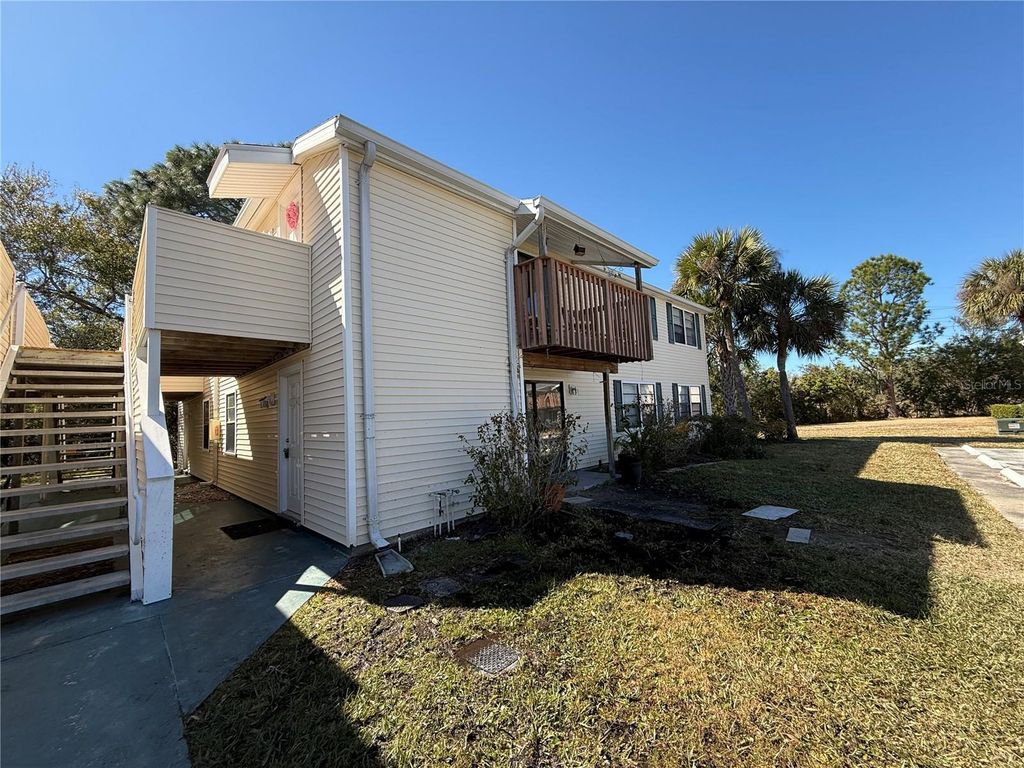 133 SABAL COURT B, Oldsmar, FL 34677