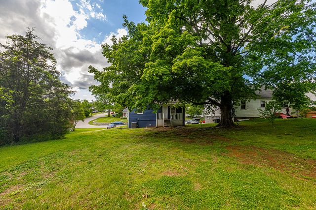 135 Lyons Drive, Frankfort, KY 40601