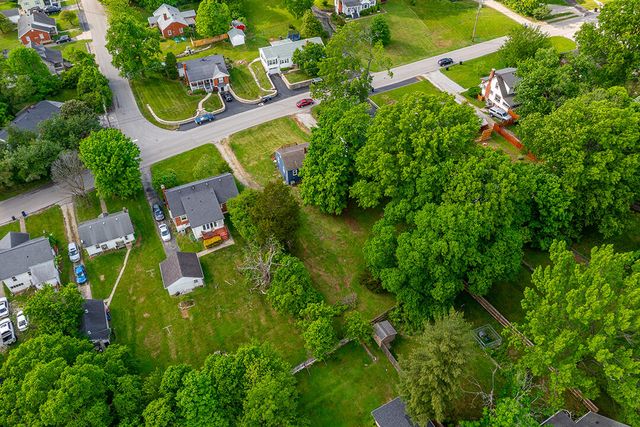 135 Lyons Drive, Frankfort, KY 40601