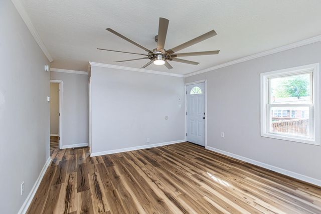 135 Lyons Drive, Frankfort, KY 40601