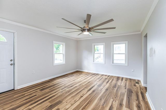 135 Lyons Drive, Frankfort, KY 40601