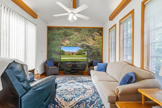 910 Foxbriar Lane, Goshen, IN 46526