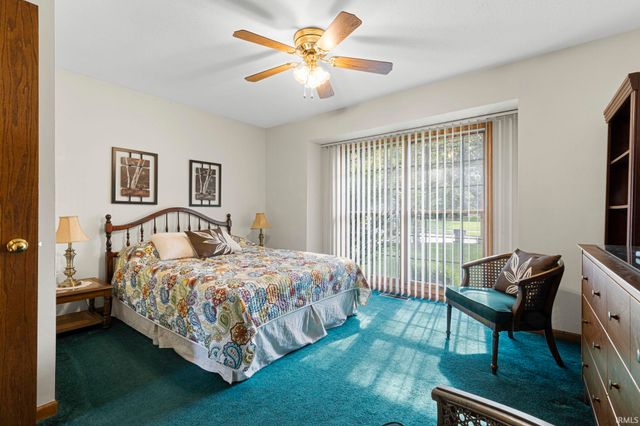 910 Foxbriar Lane, Goshen, IN 46526