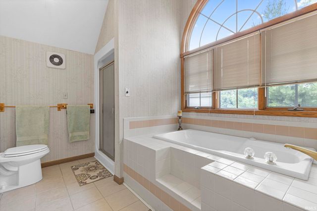 910 Foxbriar Lane, Goshen, IN 46526