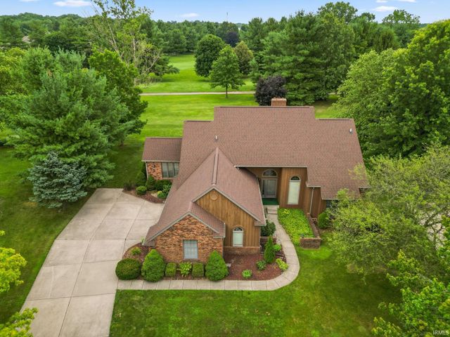 910 Foxbriar Lane, Goshen, IN 46526