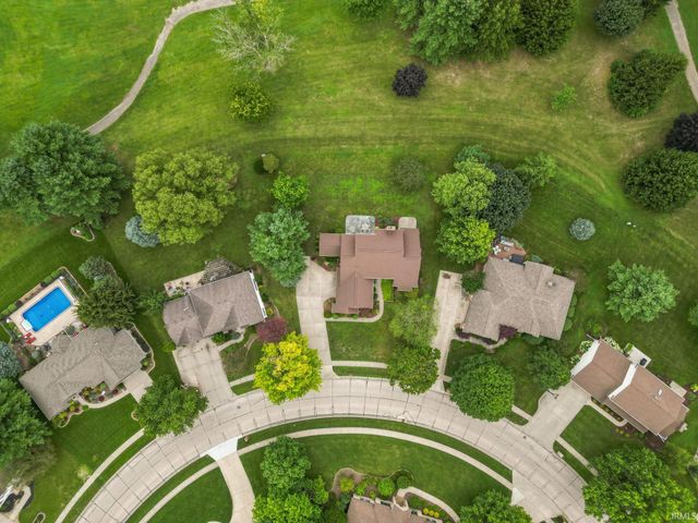 910 Foxbriar Lane, Goshen, IN 46526