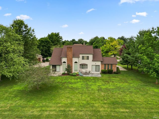 910 Foxbriar Lane, Goshen, IN 46526