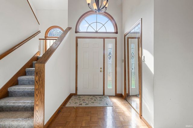 910 Foxbriar Lane, Goshen, IN 46526