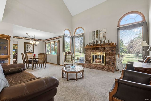 910 Foxbriar Lane, Goshen, IN 46526