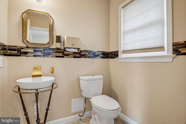 15123 PHILIP LEE RD, Chantilly, VA 20151