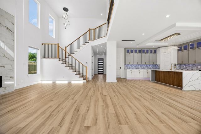 1000 N Bagley Street, Dallas, TX 75211