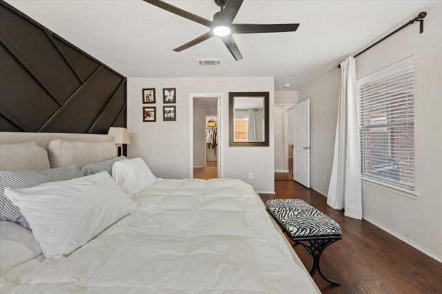2053 Lake Trail Drive, Heartland, TX 75126