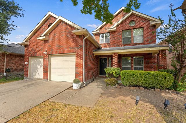 2053 Lake Trail Drive, Heartland, TX 75126