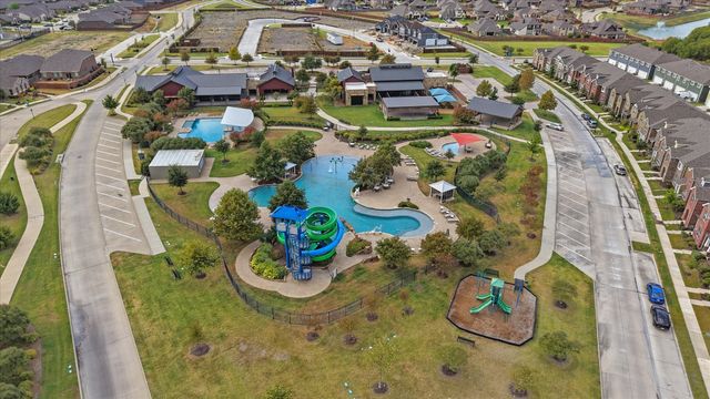 2053 Lake Trail Drive, Heartland, TX 75126