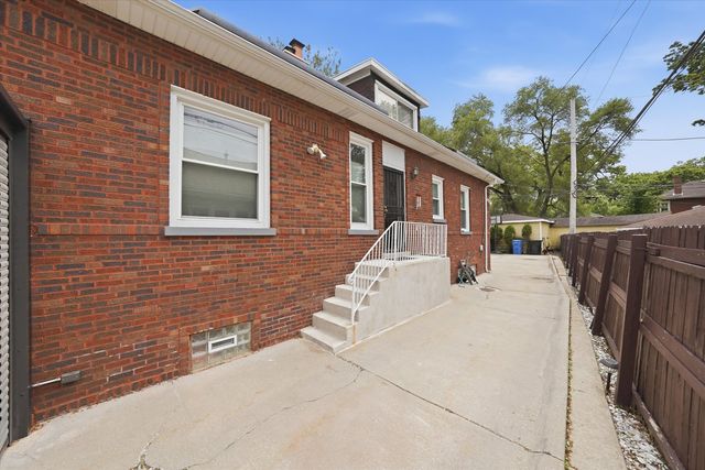 1615 W BEVERLY GLEN Parkway, Chicago, IL 60643